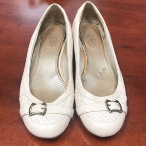 Life stride super cute shoe